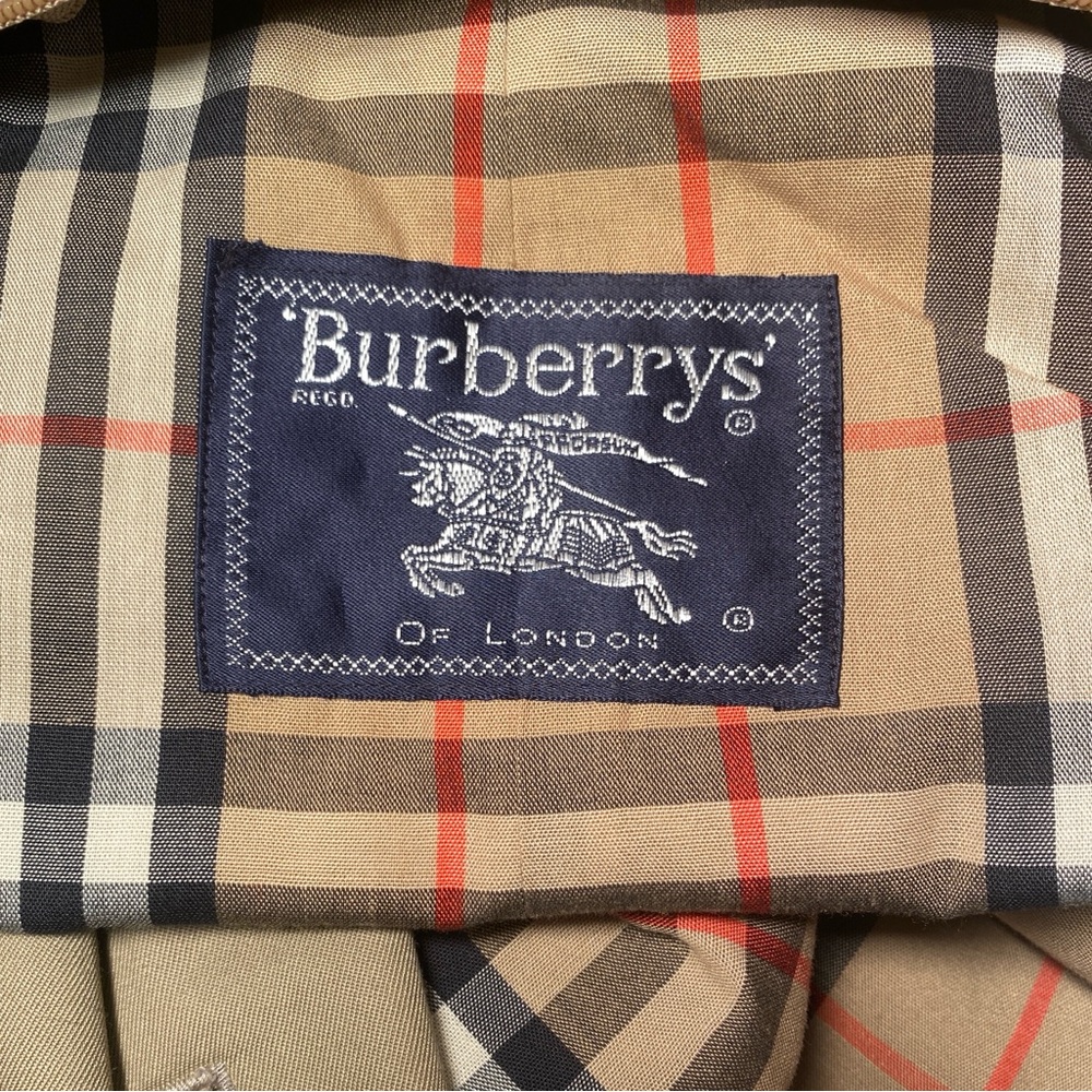 Burberry Men's Trench Coat - Khaki/Tan - Picture 11 of 16